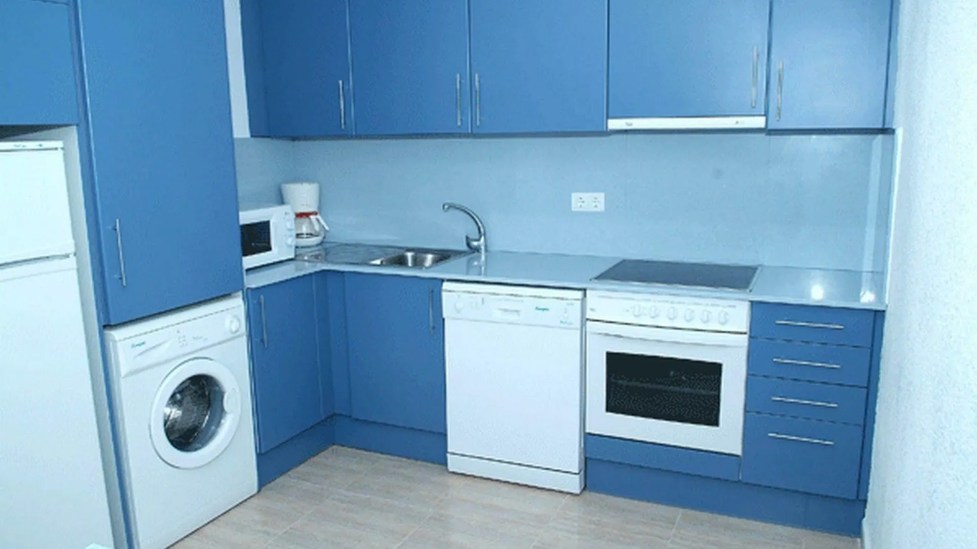 アパート Bon Sol Apartamentos レスタルティット スペイン