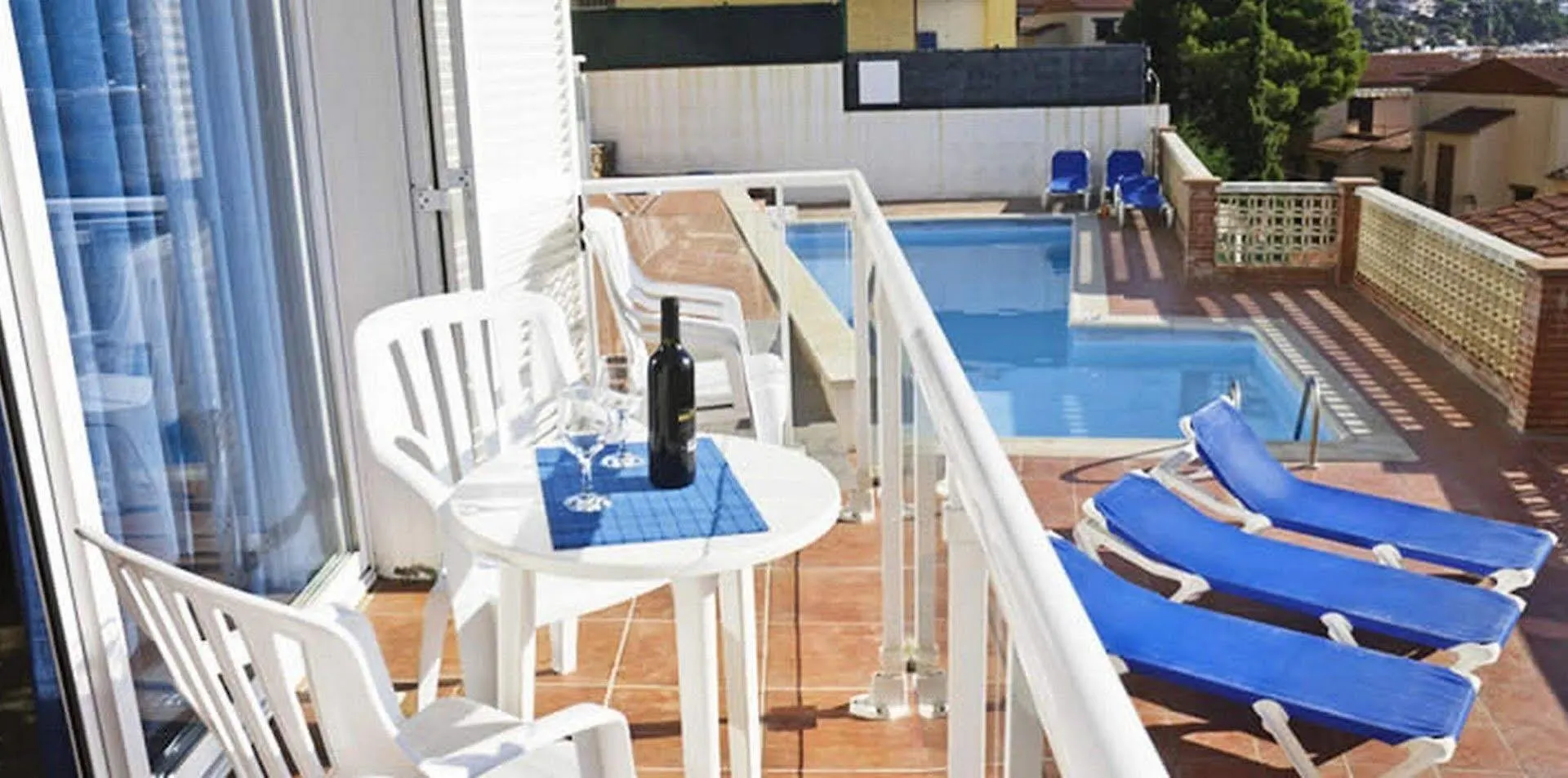 アパート Bon Sol Apartamentos レスタルティット